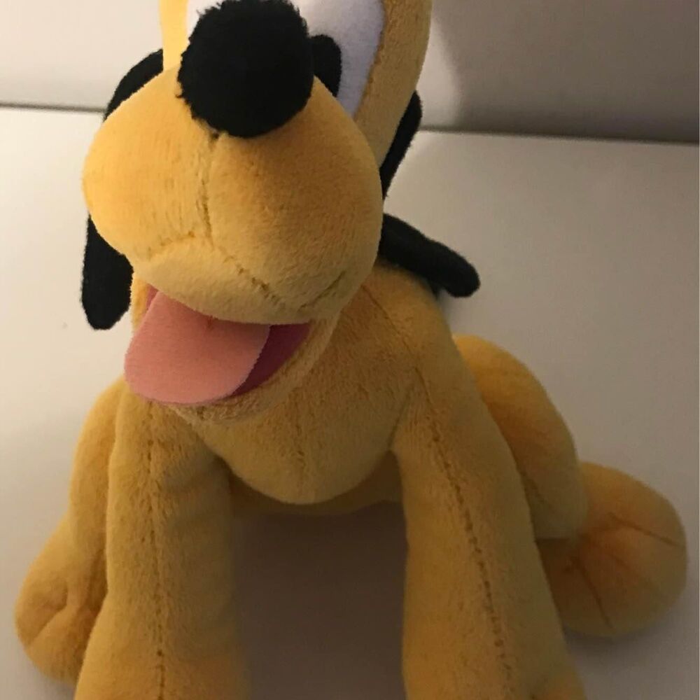 Disney Pluto plush stuffed animal 8” great condition